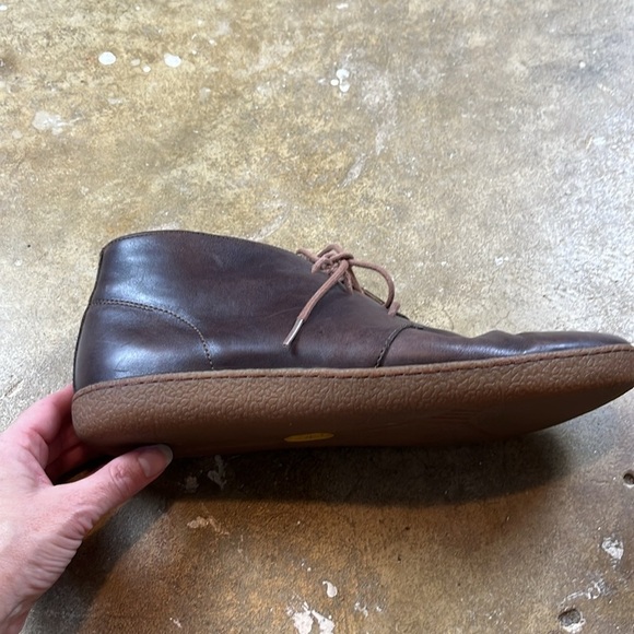 Cole Haan Men's Brown Leather Shoes with Vibram Soles
Size: 10 1/2 - Picture 14 of 16